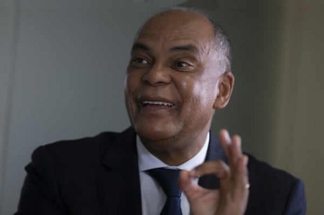 Queixa-crime contra Adalberto Costa Júnior foi arquivada "por não ter pernas para andar", esclarece PGR