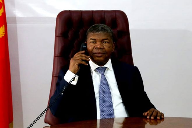 João Lourenço conversa por telefone com Lula da Silva após encontro cancelado