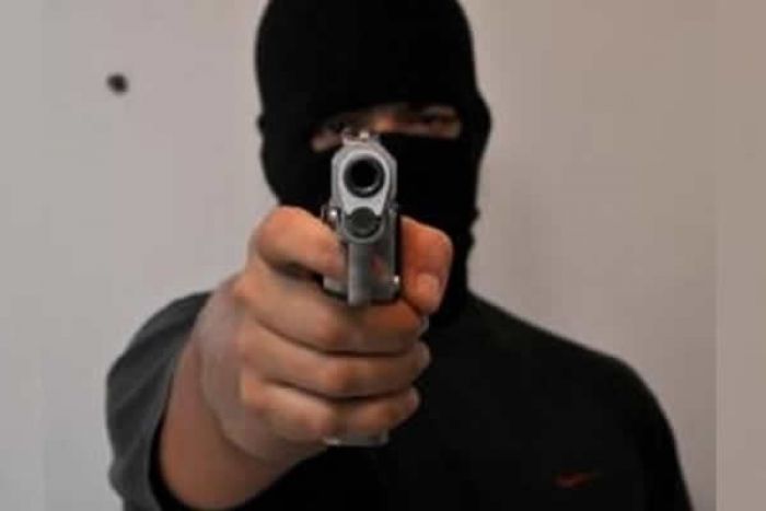 Kinguila alvejada em assalto em Luanda no "José Pirão"