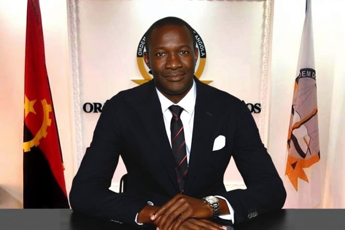 Destituição de "bastonário" angolano na agenda do regime