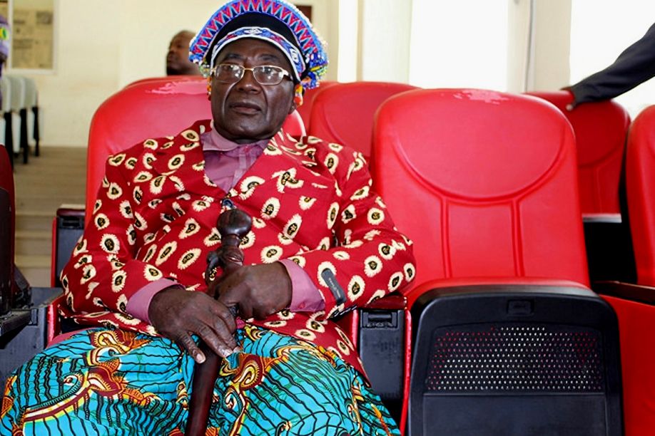 Rei chokwe alinhado com Leão XIV pede união de esforços para acabar com feitiçaria