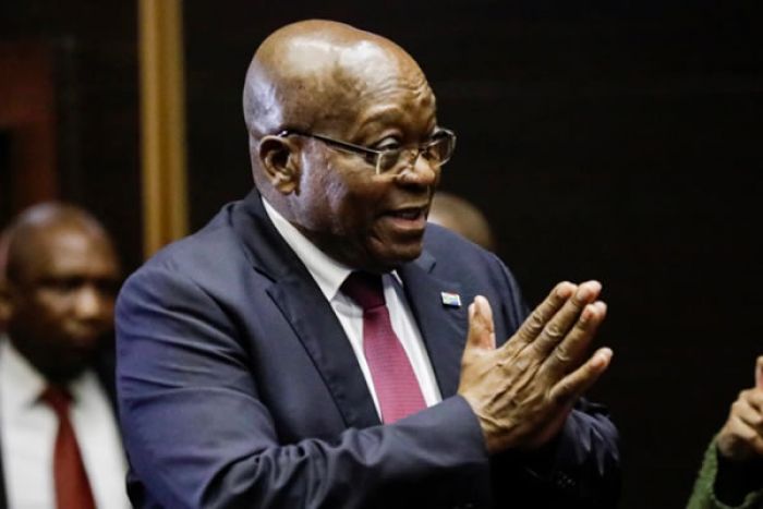 Ex-PR sul-africano Zuma apoia invasão da Ucrânia e considera Putin "homem de paz"