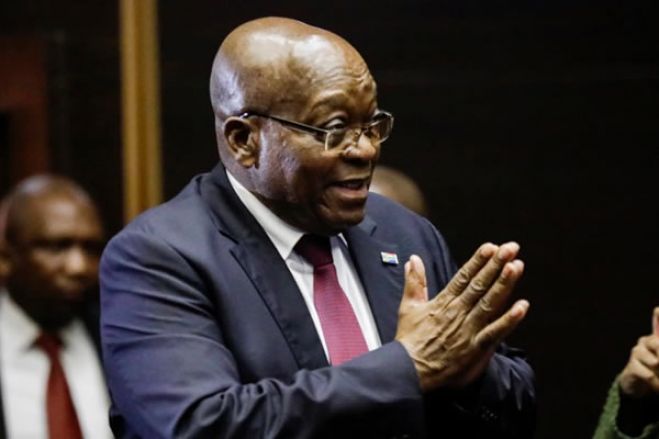 Ex-PR sul-africano Zuma apoia invasão da Ucrânia e considera Putin "homem de paz"