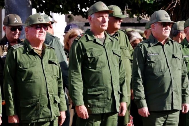 Cuba aprova "planos e medidas" para declarar "estado de guerra"