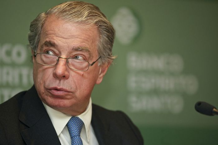 Compra de ativos da ESCOM para saldar dívida ao BESA financiada pelo banco angolano