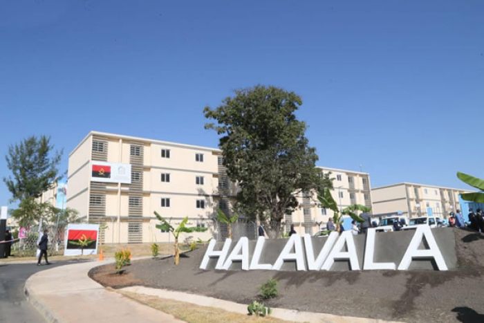 João Lourenço inaugura bairro habitacional do grupo israelita Mitrelli