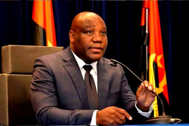 Parlamento aprova fim de imunidade a deputado Manuel Rabelais