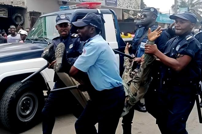 Polícia angolana reprime manifestação a favor de "presos políticos" em Luanda