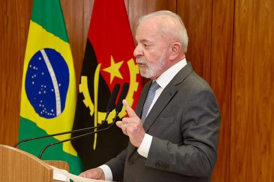 Lula quer reforçar investimentos e trocas comerciais com Angola e elogia "bom pagador"