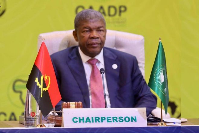 João Lourenço convicto de que "prevalecerá espírito de unidade" em Moçambique após investidura de Chapo