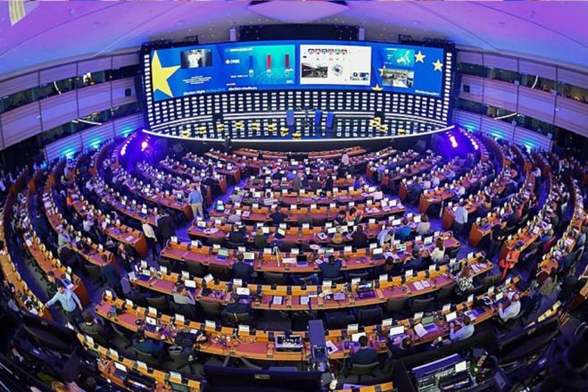 Parlamento Europeu pede suspensão do acordo UE-Ruanda de matérias-primas