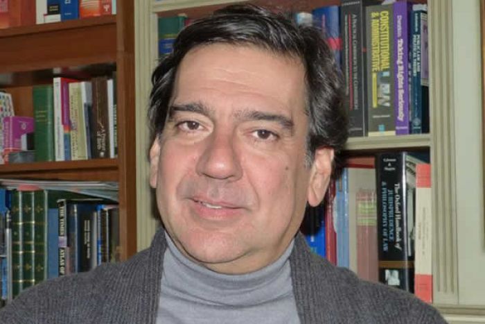 Dinheiro recuperado em Angola deve beneficiar "visivelmente" a população - Investigador