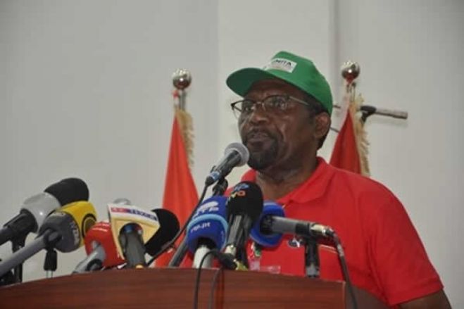 Integral do discurso de Isaías Samakuva na abertura do XIII Congresso da UNITA