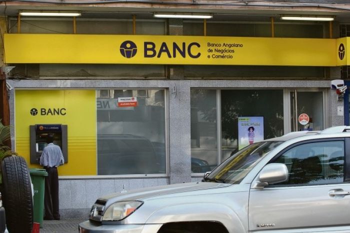Trabalhadores do BANC há seis meses sem salários