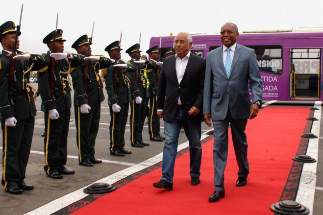 Primeiro-ministro português já está em Luanda: "É a continuação de uma história longa"