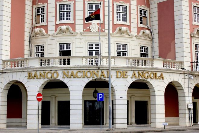 Seis bancos precisam de 40 milhões USD para cumprir aviso do BNA