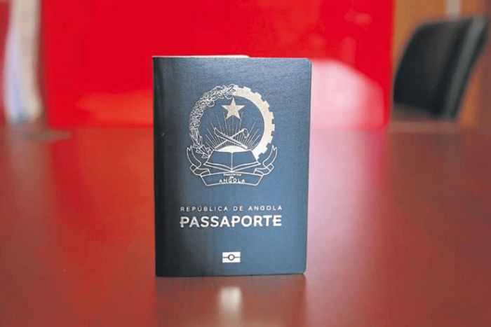 Angola passa a emitir passaporte electrónico