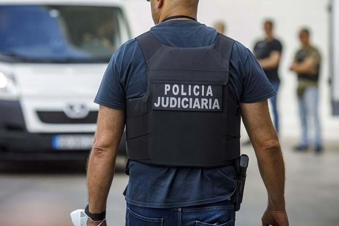 Quatro detidos pela Polícia Judiciária de Portugal em burla bancária de 130 mil euros a cidadão angolano