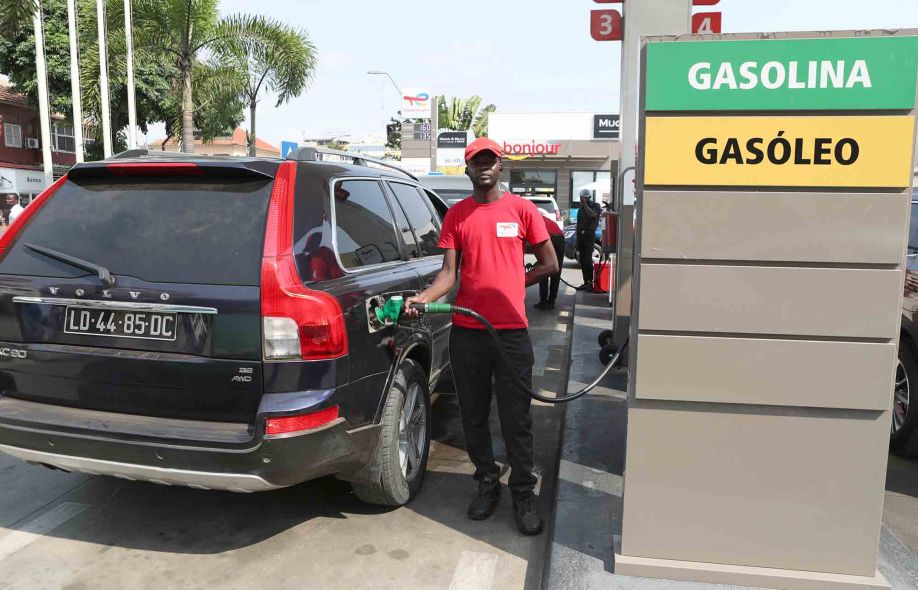 Governo deve poupar em 2026 mais de milhões de euros ao retirar subsídio a preço de combustíveis