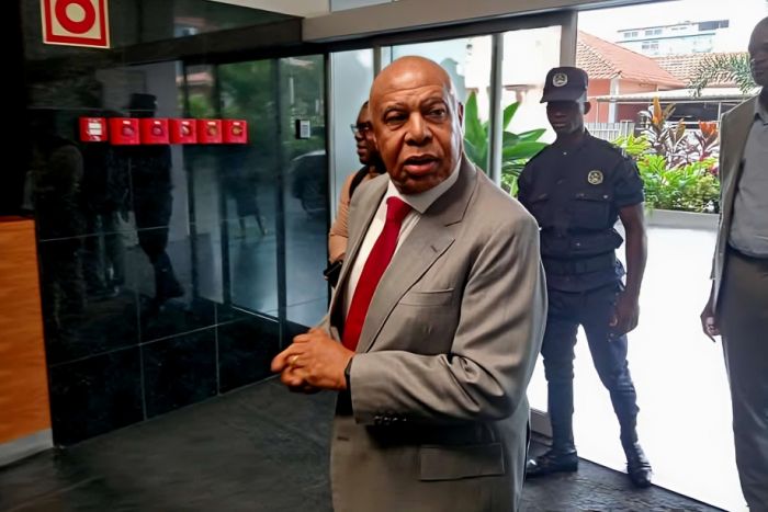 Tribunal Supremo adia audiência preliminar de Higino Carneiro para 19 de agosto