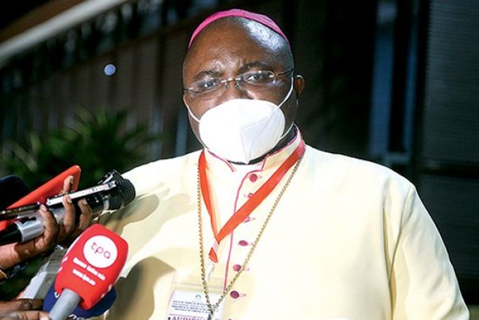 Bispos católicos defendem que igreja deve manter neutralidade política mas capaz de "denunciar o mal”