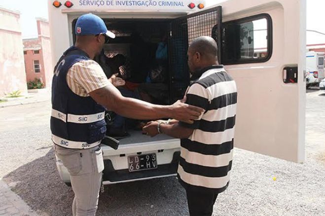 Homem mata esposa por esta "hipotecar" filha em casa de bebidas