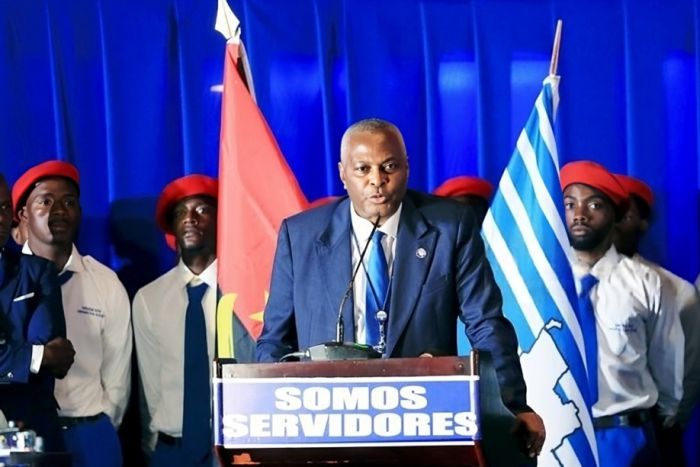Chivukuvuku eleito primeiro presidente do PRA-JA Servir Angola com mais de 90% dos votos
