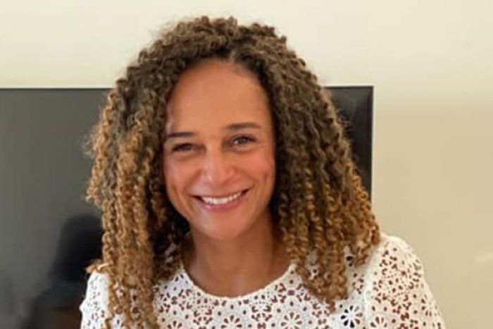 PGR nega ter paralisado processos contra Isabel dos Santos