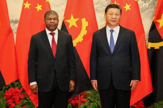 João Lourenço convida Xi Jinping para os 50 anos da independência
