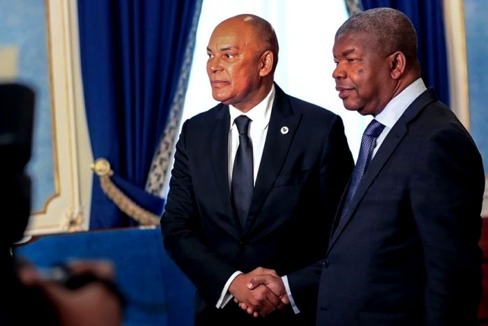 Líder da UNITA diz que ambiente político de Angola obriga a procurar “diálogo”