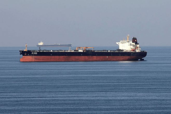 Irão suspende tráfego em Ormuz após ataques de Israel no Líbano