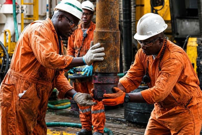 Angola anuncia nova descoberta de petróleo no Bloco 15, ao largo de Luanda