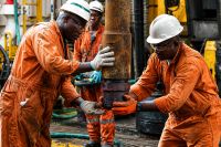 Angola anuncia nova descoberta de petróleo no Bloco 15, ao largo de Luanda