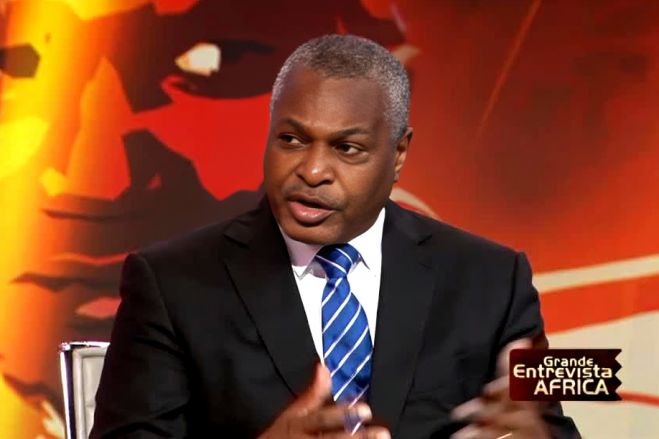 Abel Chivukuvuku acusa regime de o impedir há anos de participar na vida política