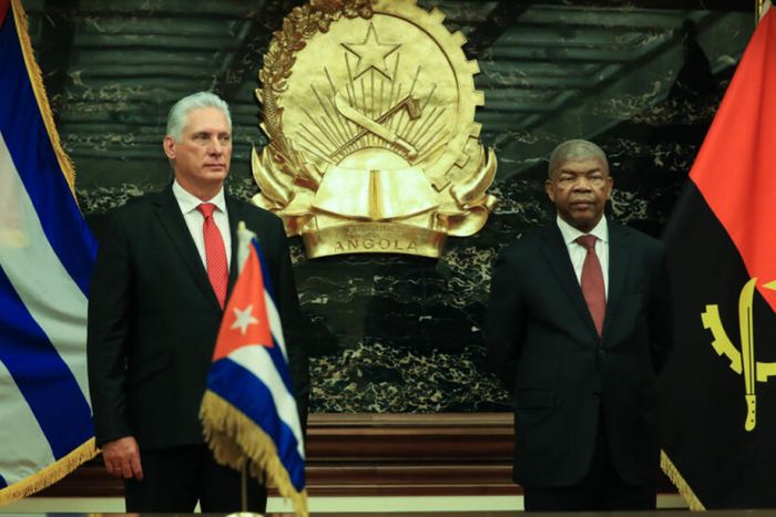 João Lourenço convida Presidentes cubanos para celebrações dos 50 anos da independência de Angola