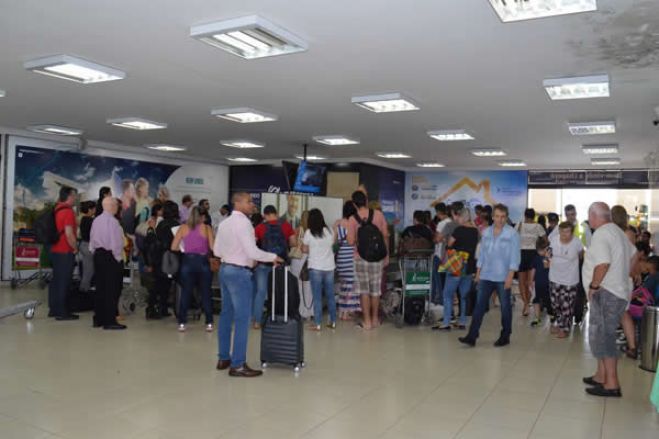 Covid-19: Demora na resposta a portugueses em Angola resulta de "aumento significativo" de pedidos - SECP