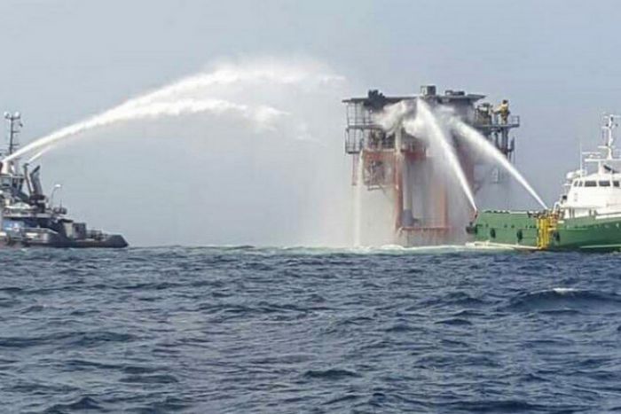 Extinto incêndio em plataforma petrolífera em Angola - empresa