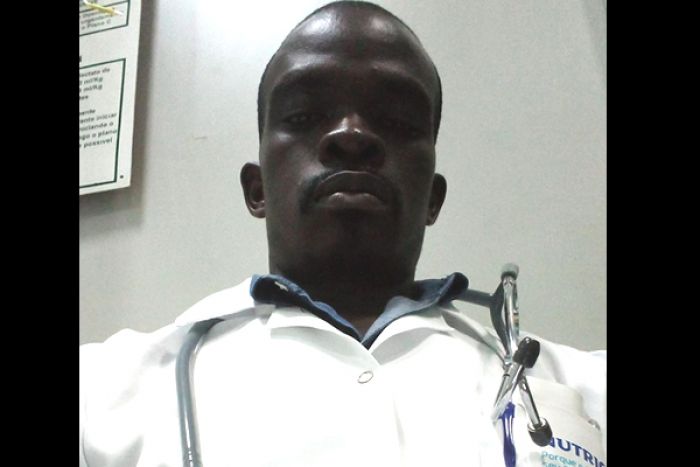 Polícia e médicos em pé de guerra devido à morte de pediatra