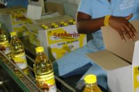 Industriais angolanos alertam para fecho de fábricas devido à "instabilidade monetária e cambial"