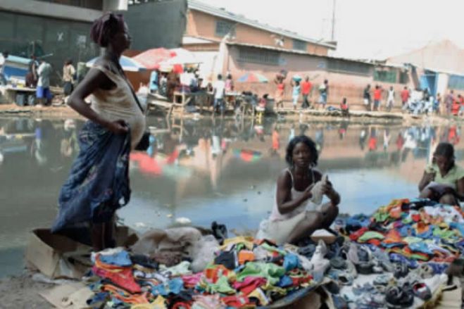 Angola deve"endividar-se de forma sensata", avisam economistas
