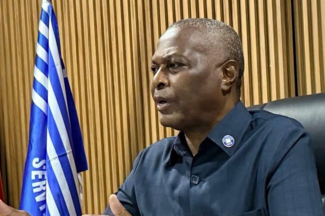 Abel Chivukuvuku rejeita bloco da oposição e aposta no PRA-JA a solo em 2027