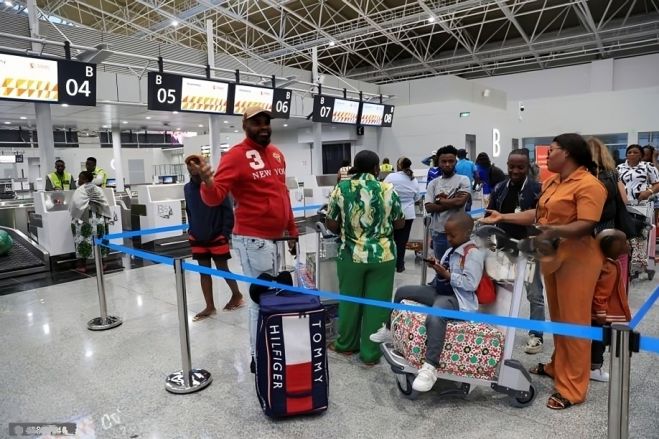 Governo adia para setembro transferência de voos internacionais para novo aeroporto de Luanda