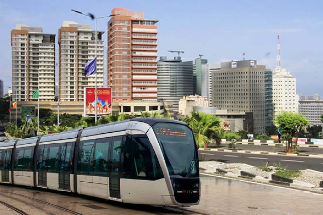 Governo estima investimentos de 1,9 mil milhões de dólares para Metro de Superfície de Luanda