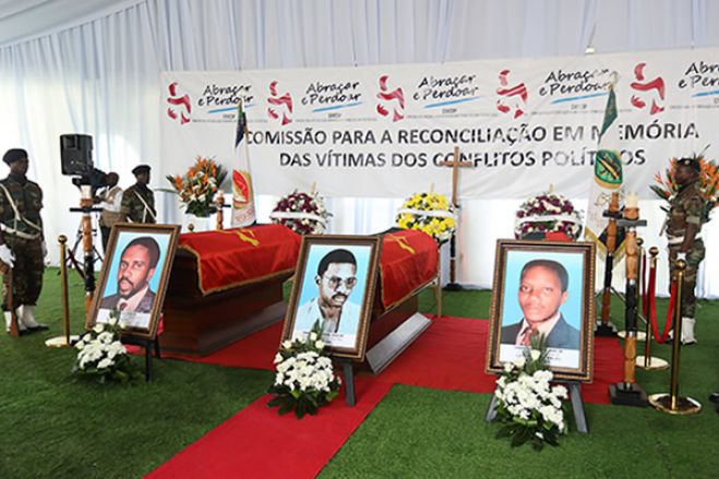 UNITA assinala 23 anos da morte do fundador com recepção das ossadas de três antigos generais