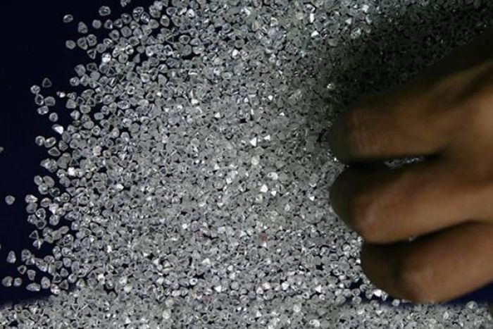 Angola insta países africanos a definirem estratégia de defesa dos diamantes naturais