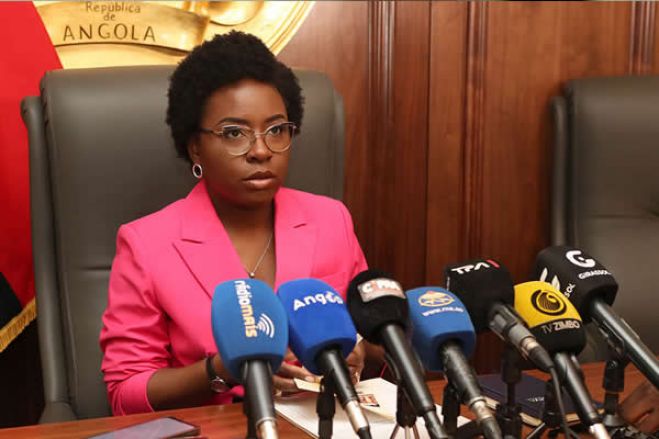 Ministra das Finanças pede desculpa por atos lesivos e garante responsabilização dos culpados