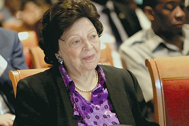 Viúva de Agostinho Neto diz que Marcelo empregou mal o termo "reparações" às ex-colónias