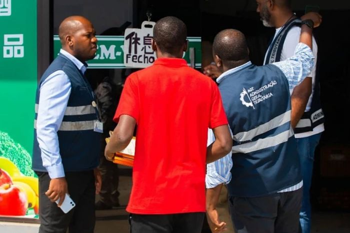 Fiscais sem autoridade para fechar estabelecimentos comerciais