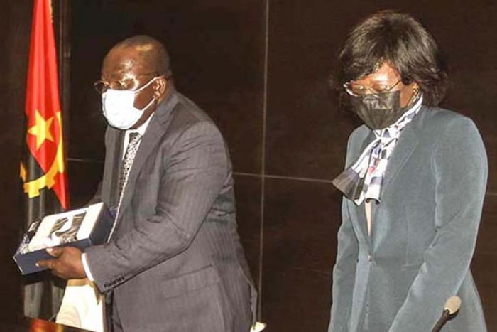 Ficheiro Informático de Cidadãos Maiores entregue ao Tribunal Constitucional