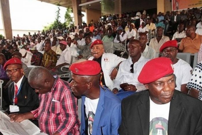 "Depois de tantos anos na mata, nossos filhos não estudam por falta de dinheiro, dormimos mal", diz antigo combatente